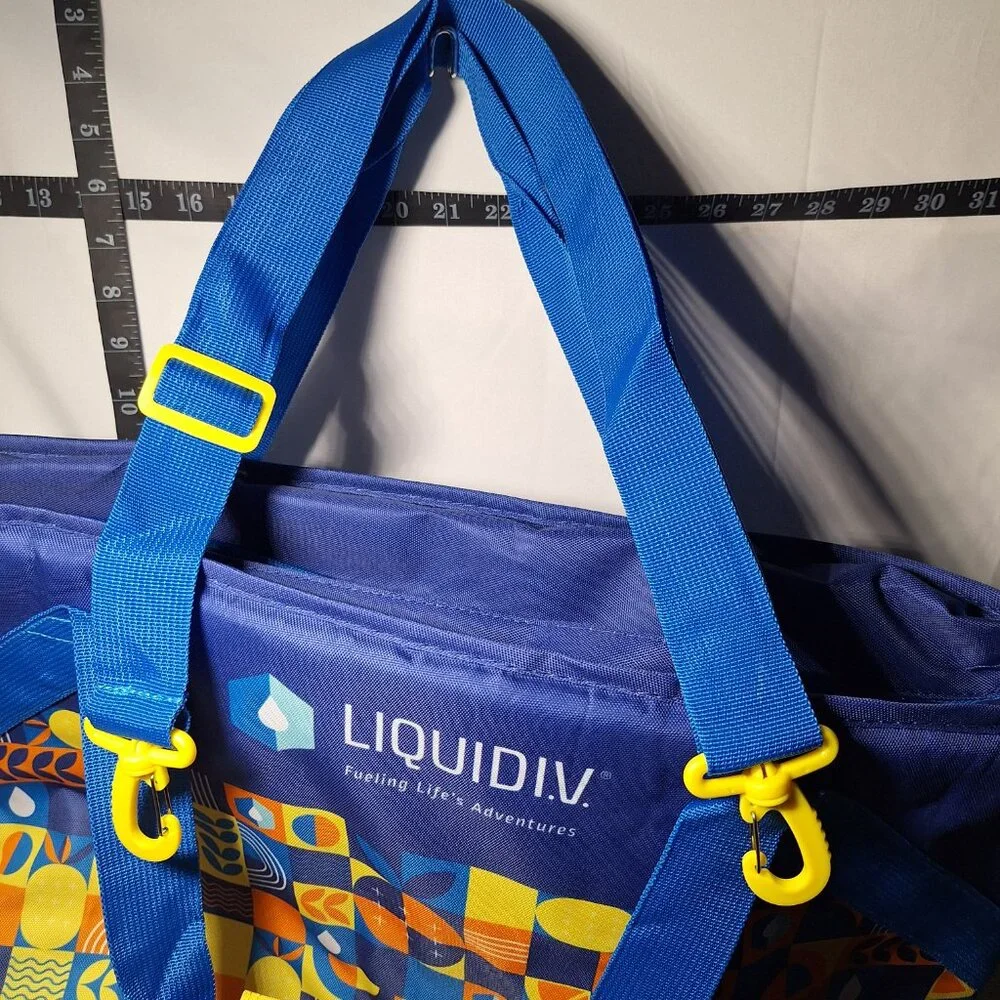 NWOT Liquid IV Cooler Tote